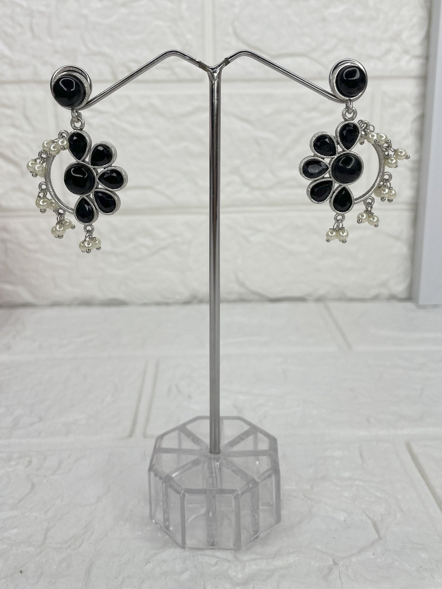 Phool Earrings (Black)