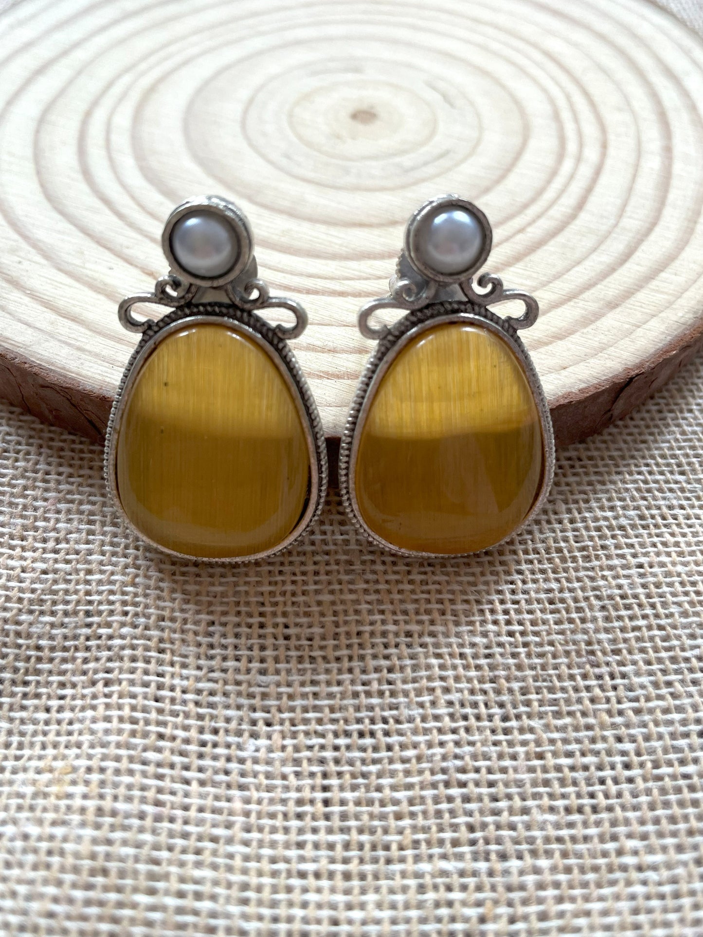 Madhavi Earrings (Yellow)