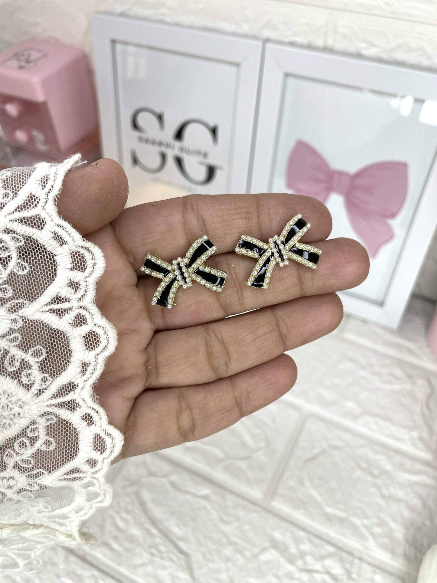 Black Bow Pearl Studs