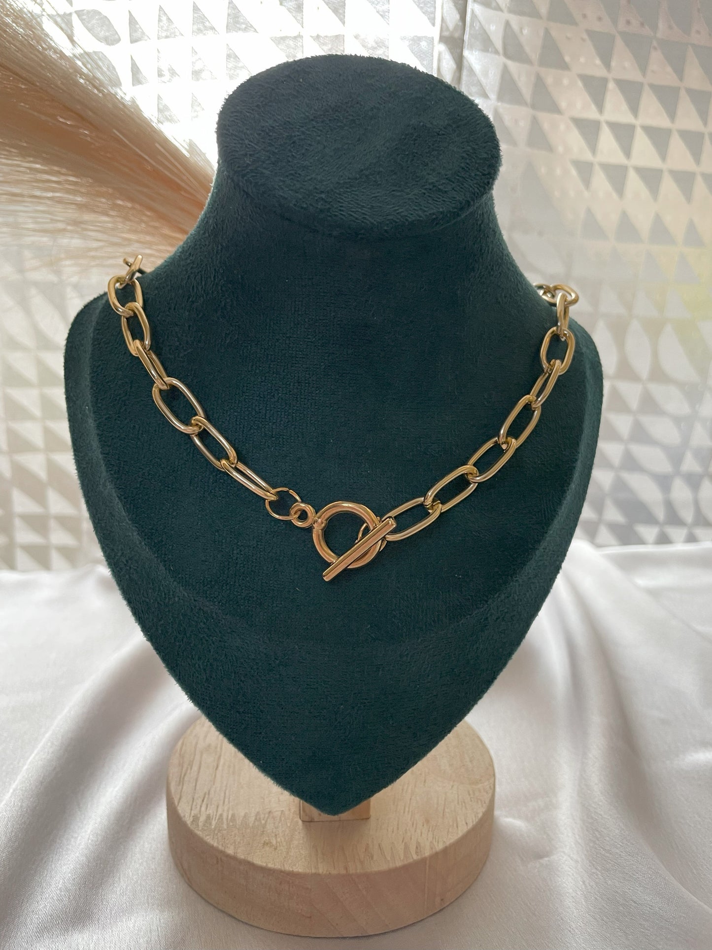 Lock Necklace-Bold
