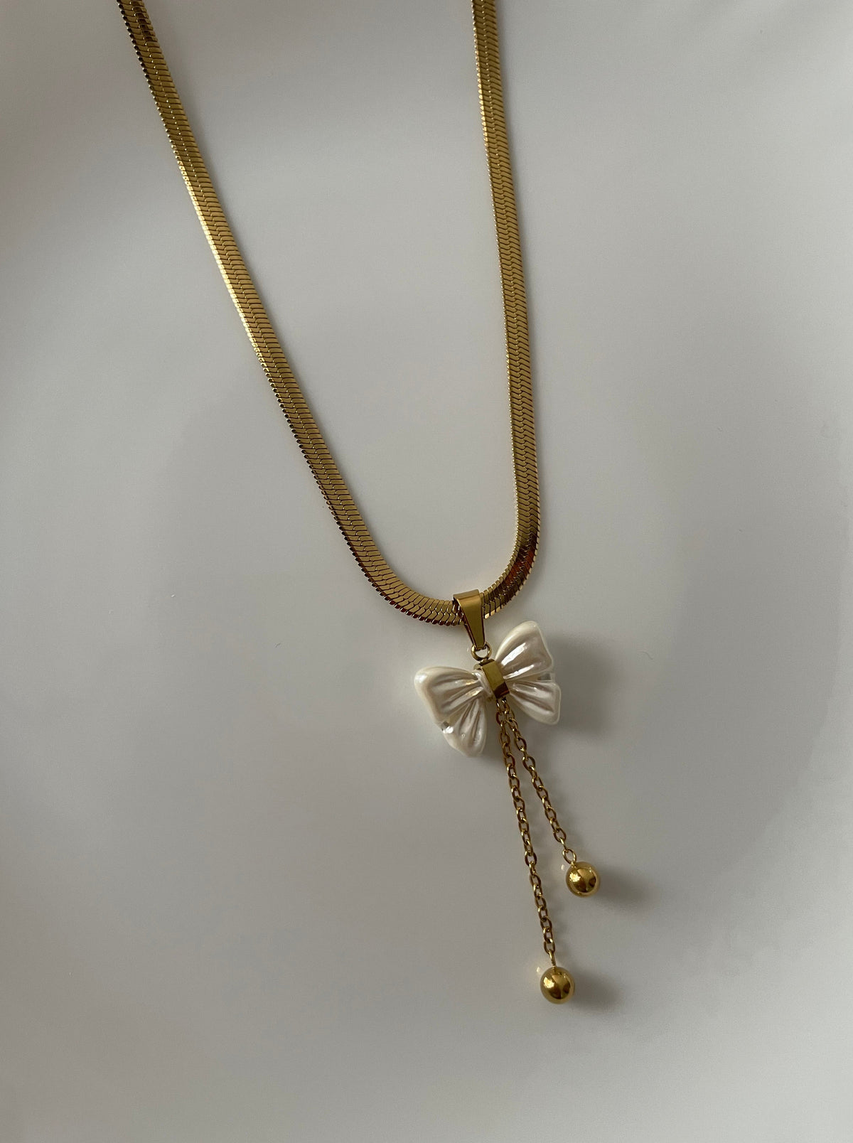 Pearl Bow Necklace