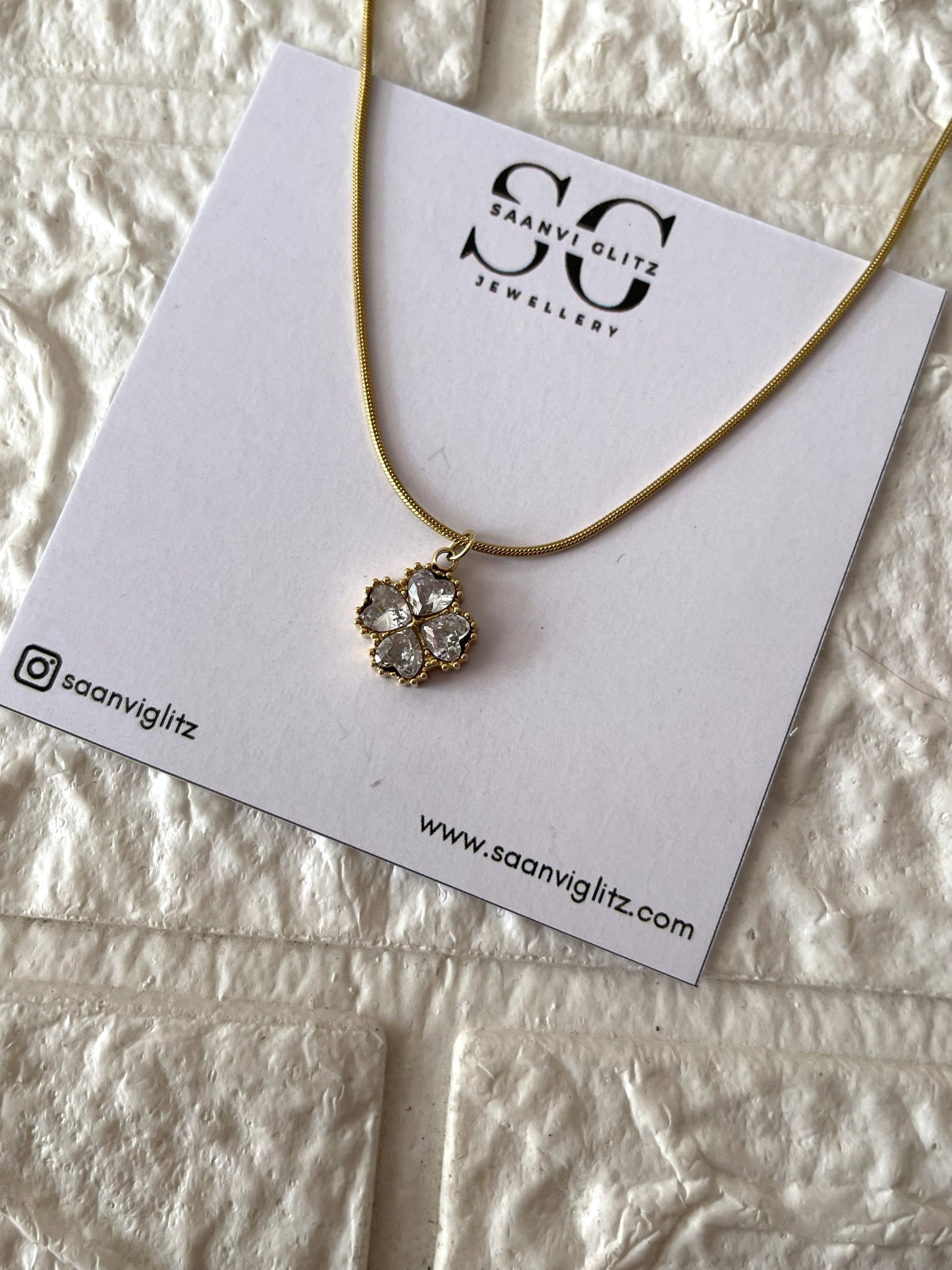 Daisy Shine Necklace