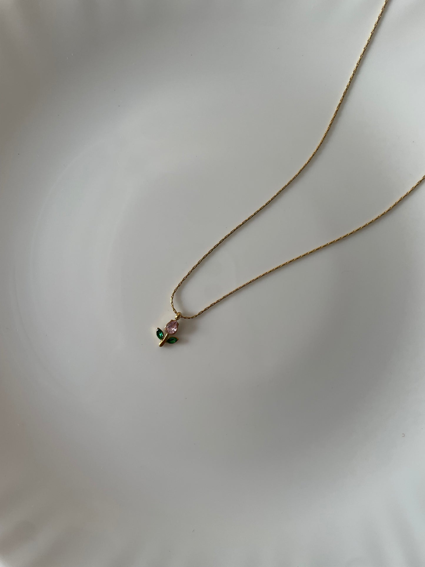 Blush Tulip Necklace (Pink)
