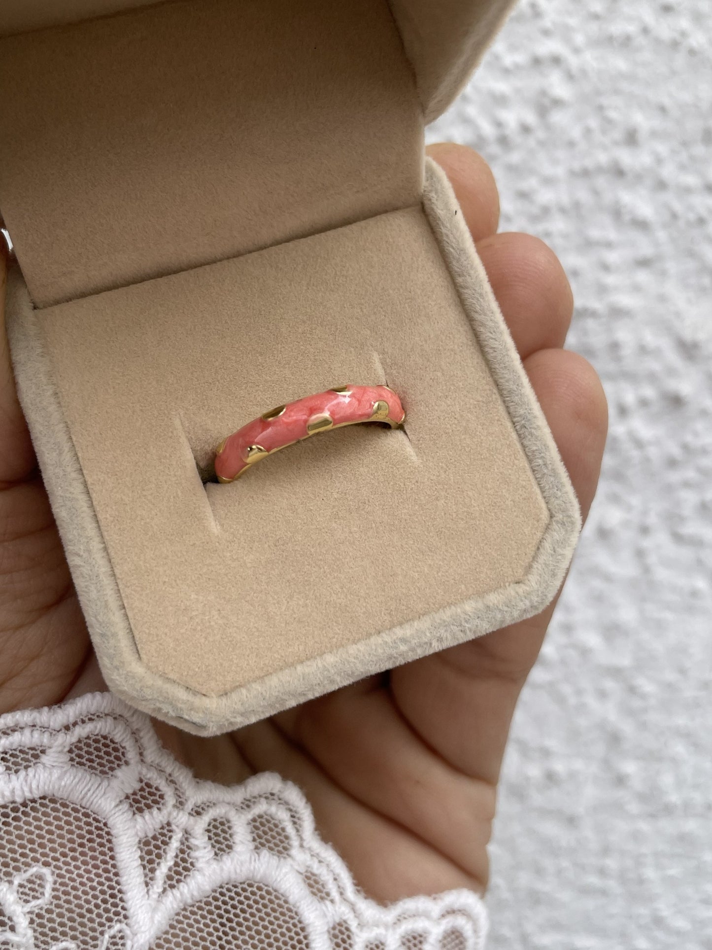 Pinterest'y Ring-Coral
