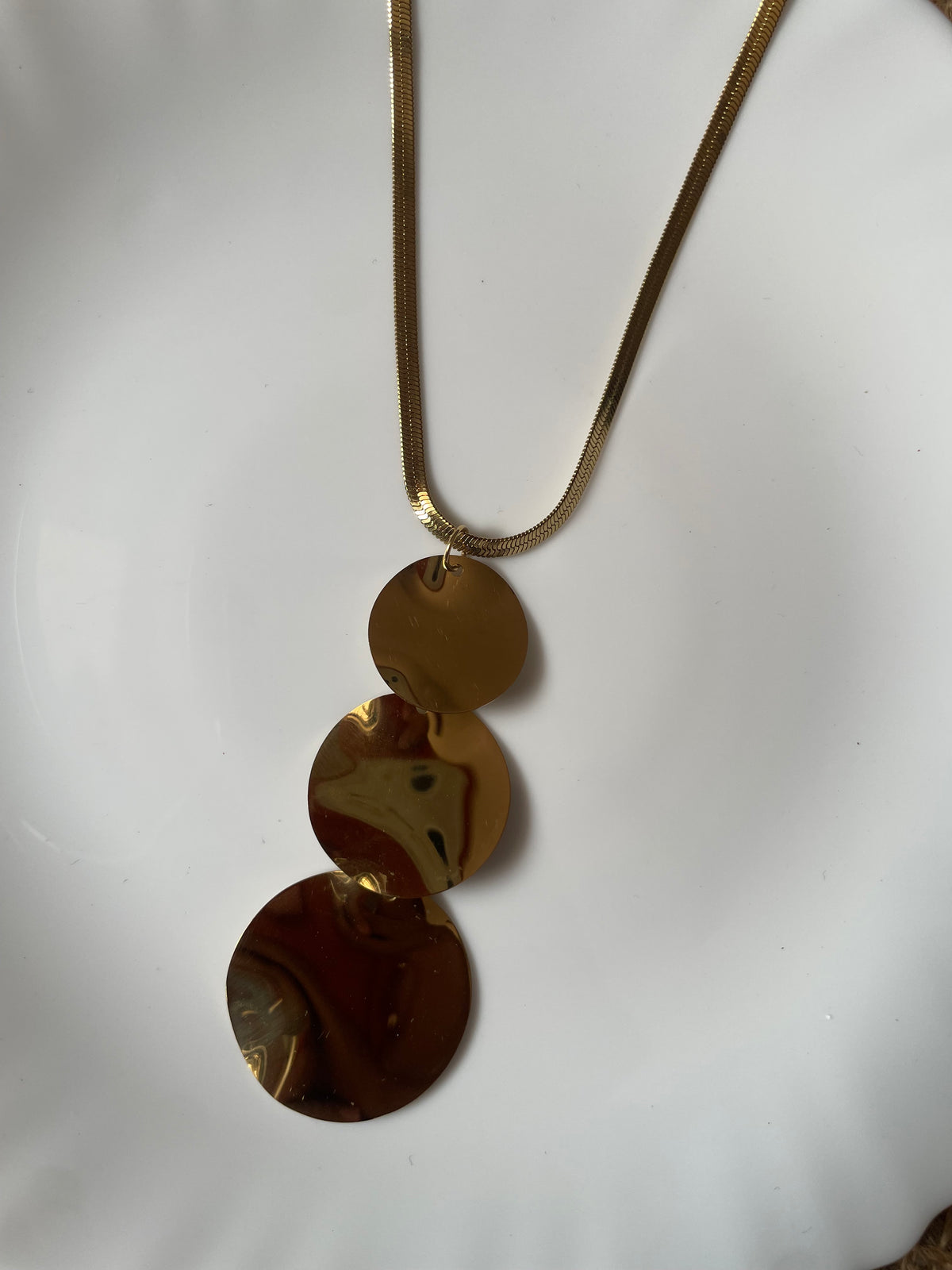 Elanique Necklace