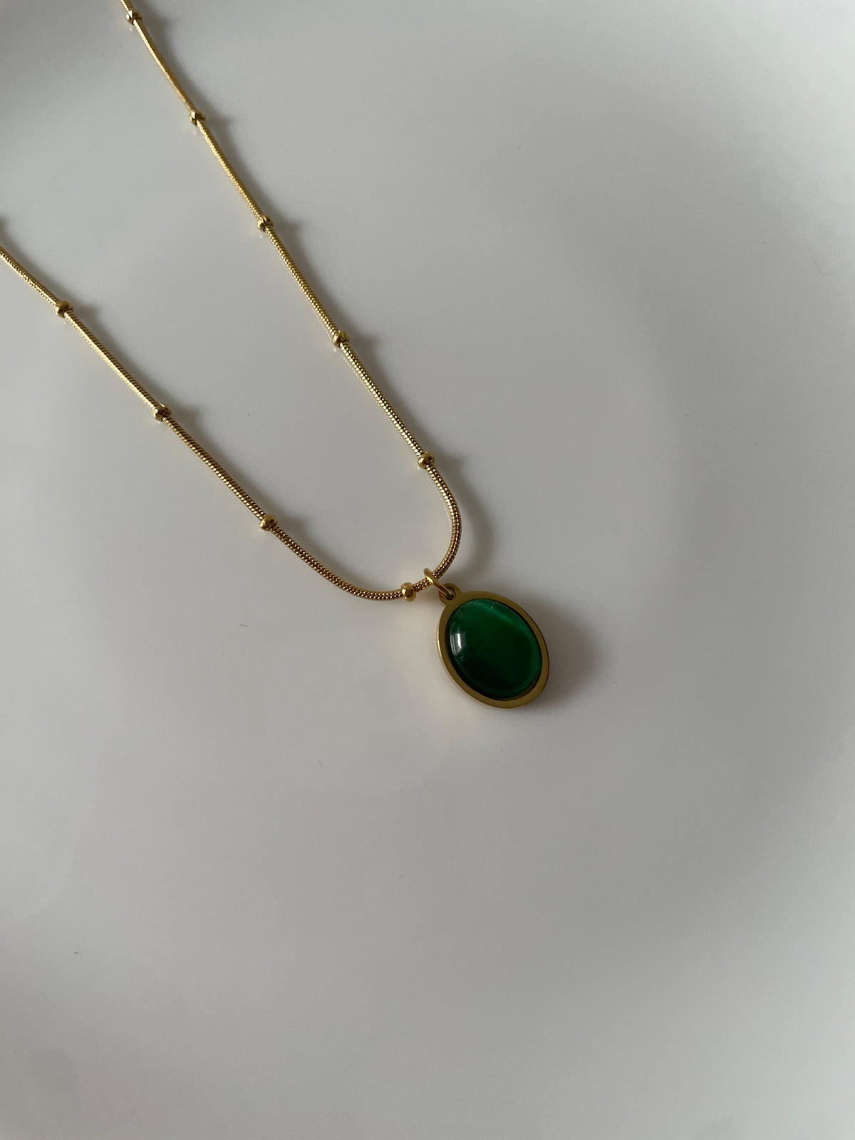 Green Oval Stone Necklace