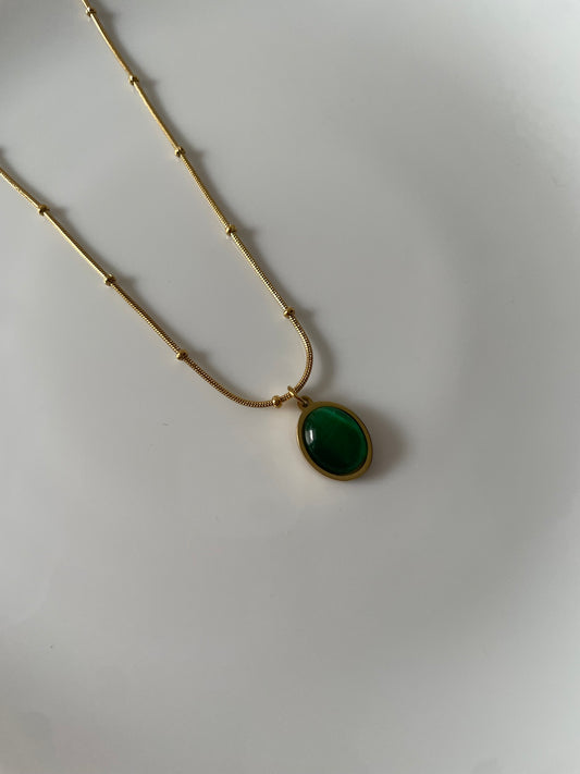 Green Oval Stone Necklace