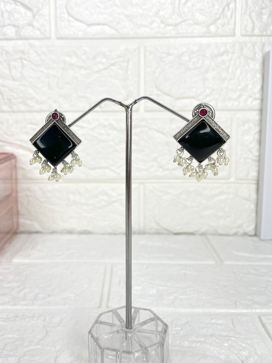 Charulata Earrings (Black)