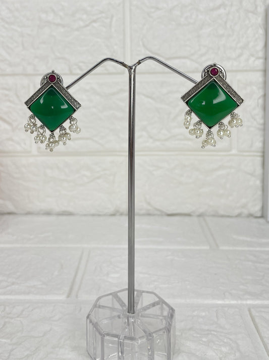 Charulata Earrings (Green)