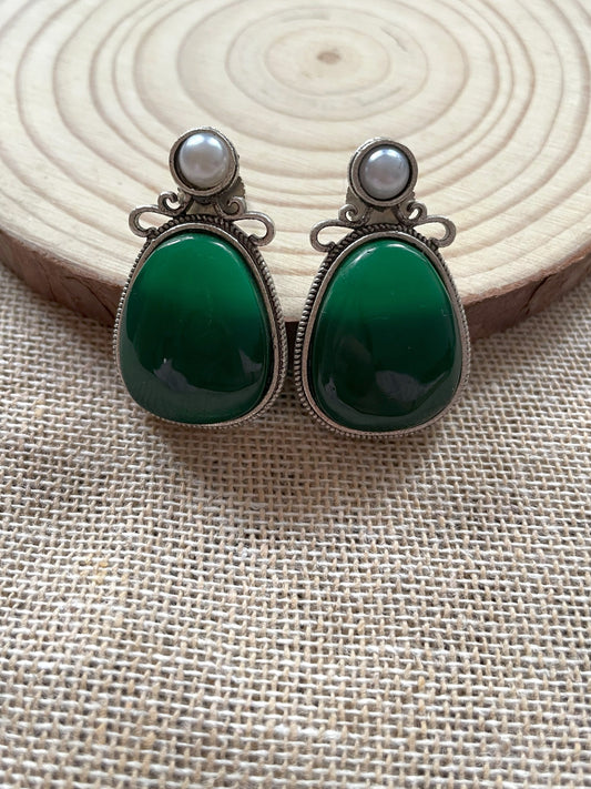 Madhavi Earrings (Green)