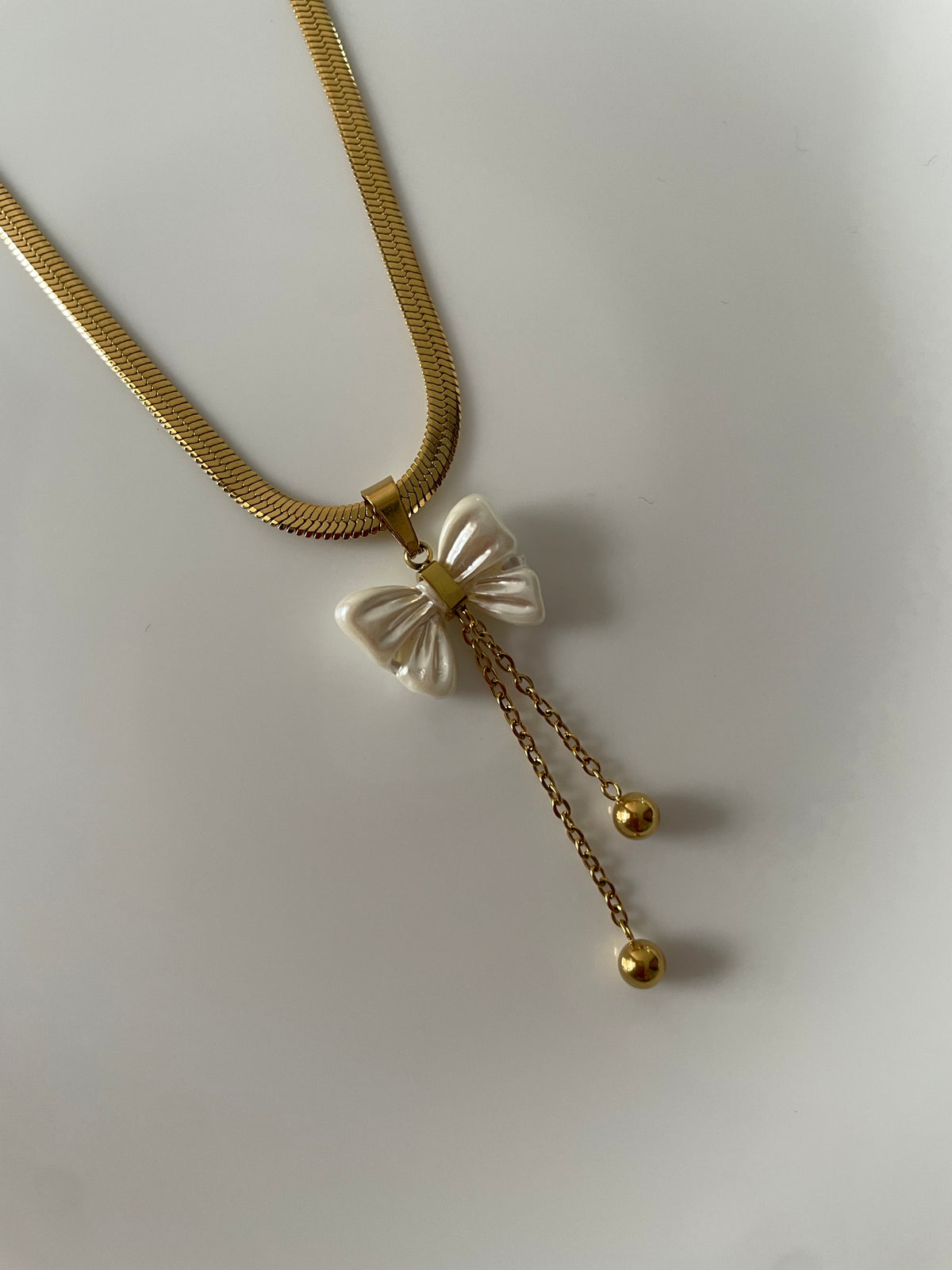Pearl Bow Necklace