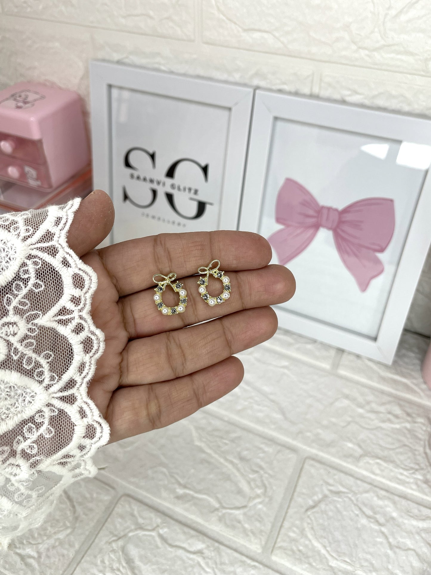 Pinterest'y Diamond Studs