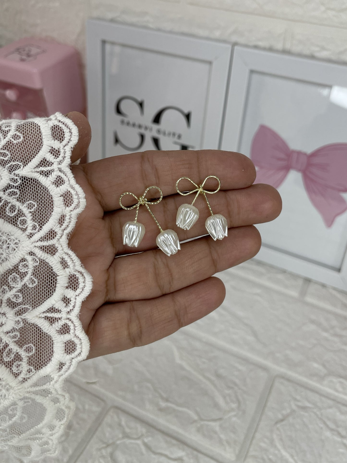 White Tulip Golden Bow type Studs