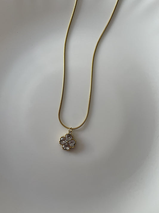 Daisy Shine Necklace