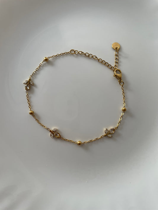Mini Tulip Bracelet (Crystal White)