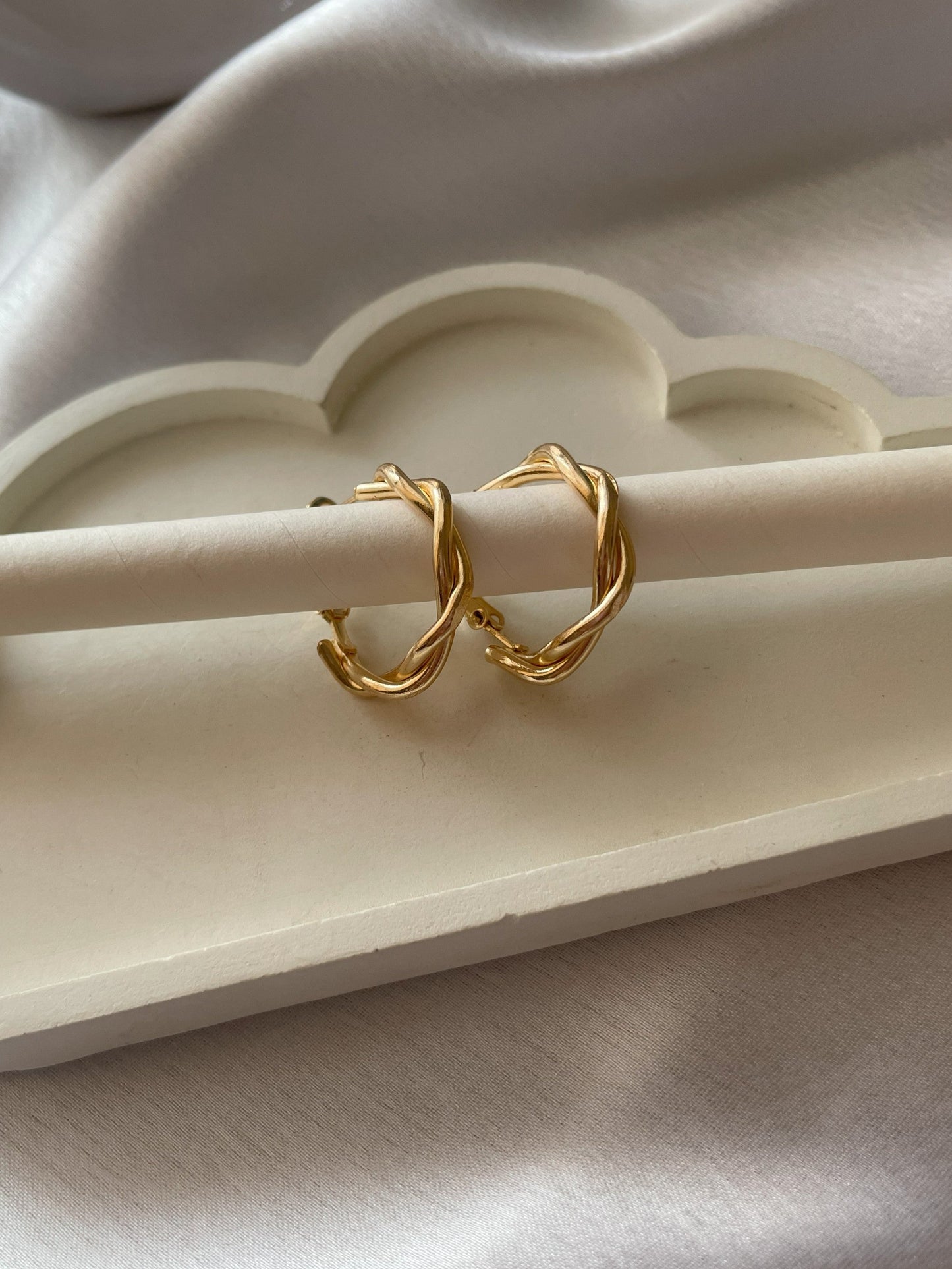 Ziva Hoops