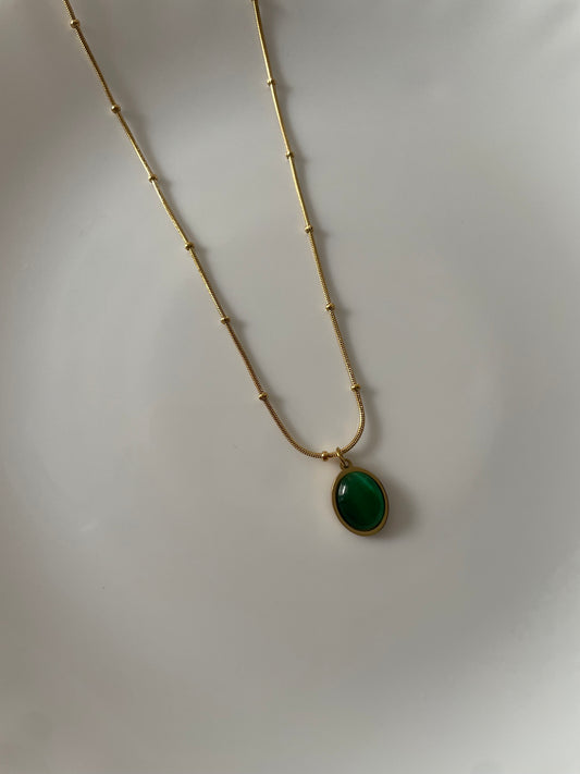 Green Oval Stone Necklace