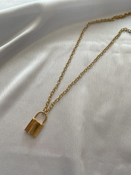Glitzy Lock Necklace