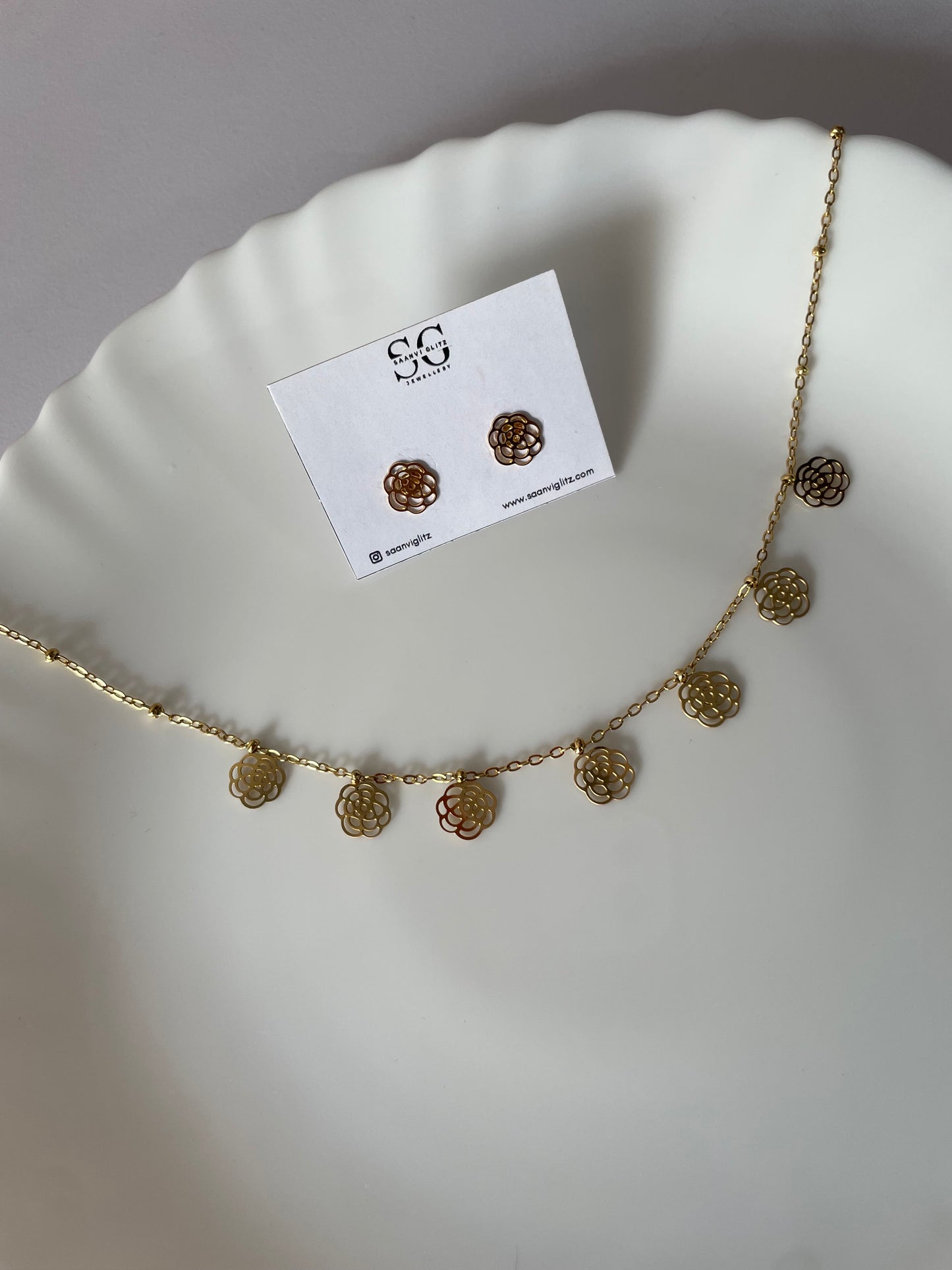 Lucky Hearts Clover Necklace & Earrings Set