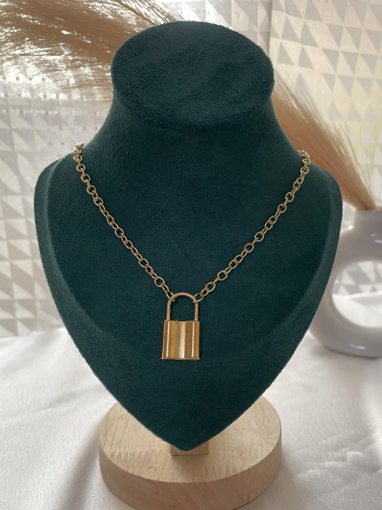 Glitzy Lock Necklace