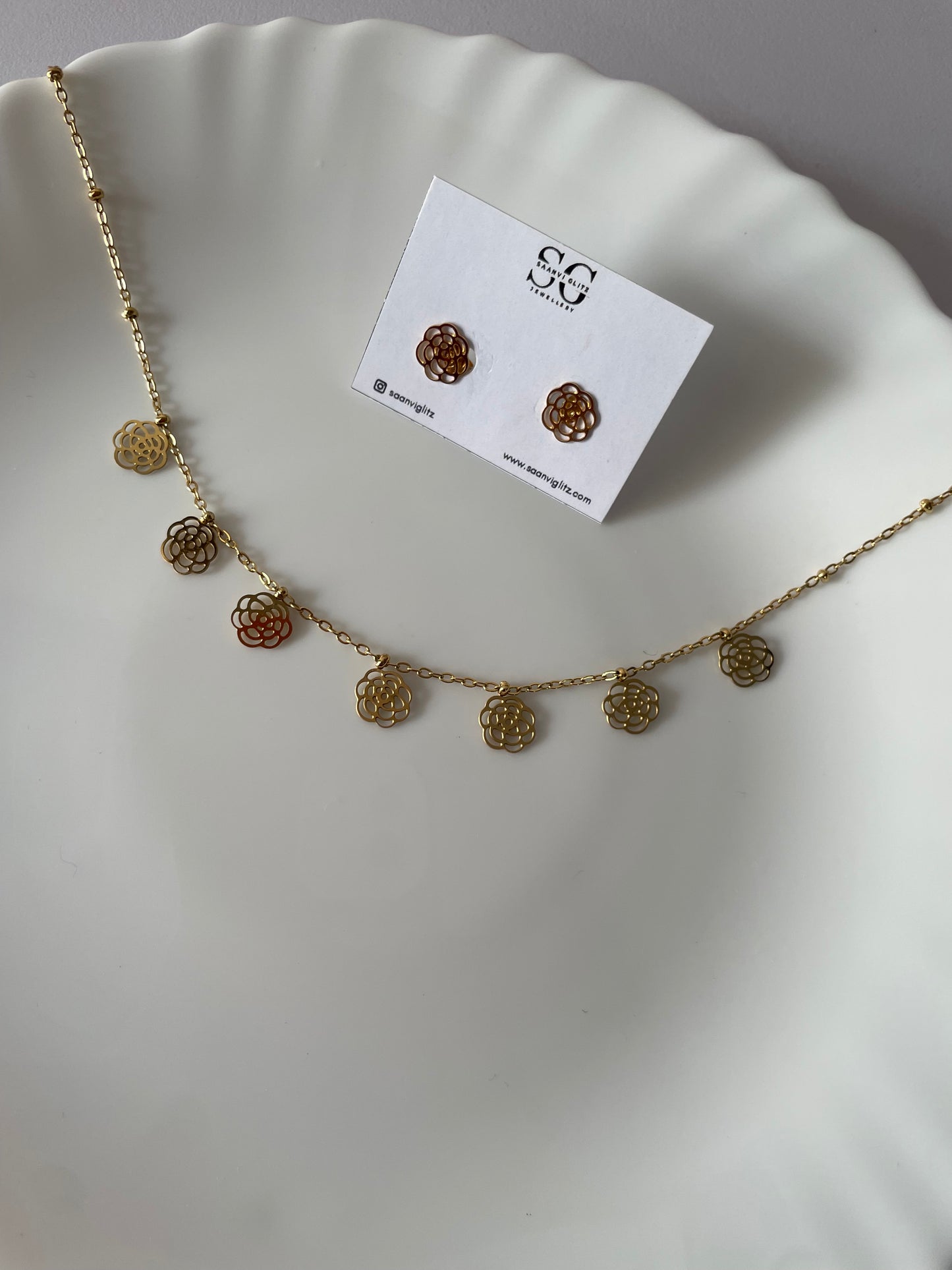 Lucky Hearts Clover Necklace & Earrings Set