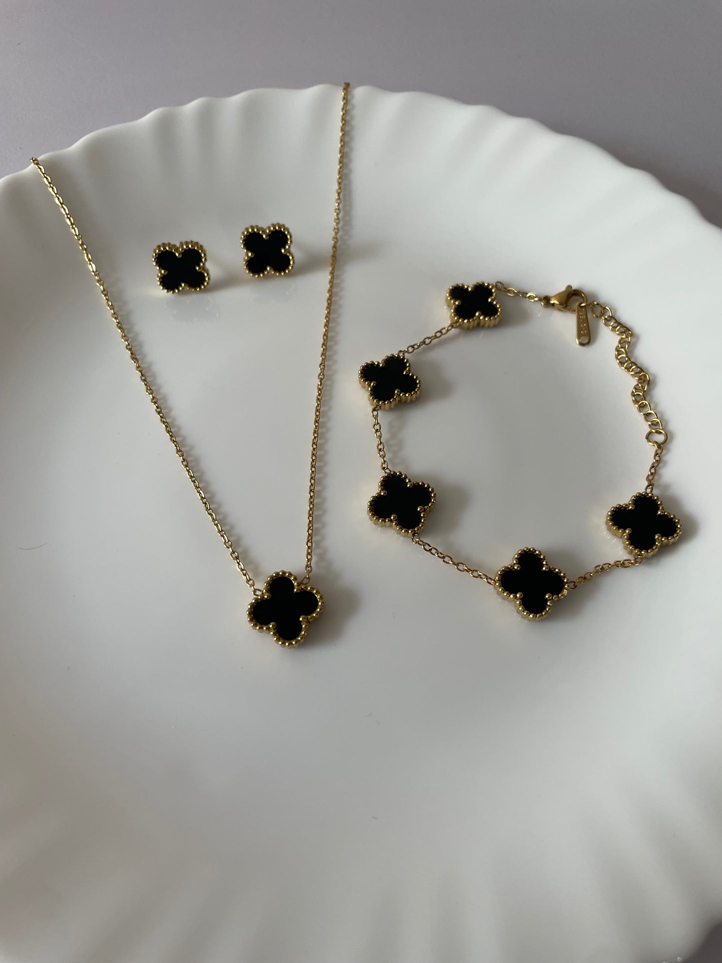 Clover Necklace Set-Black