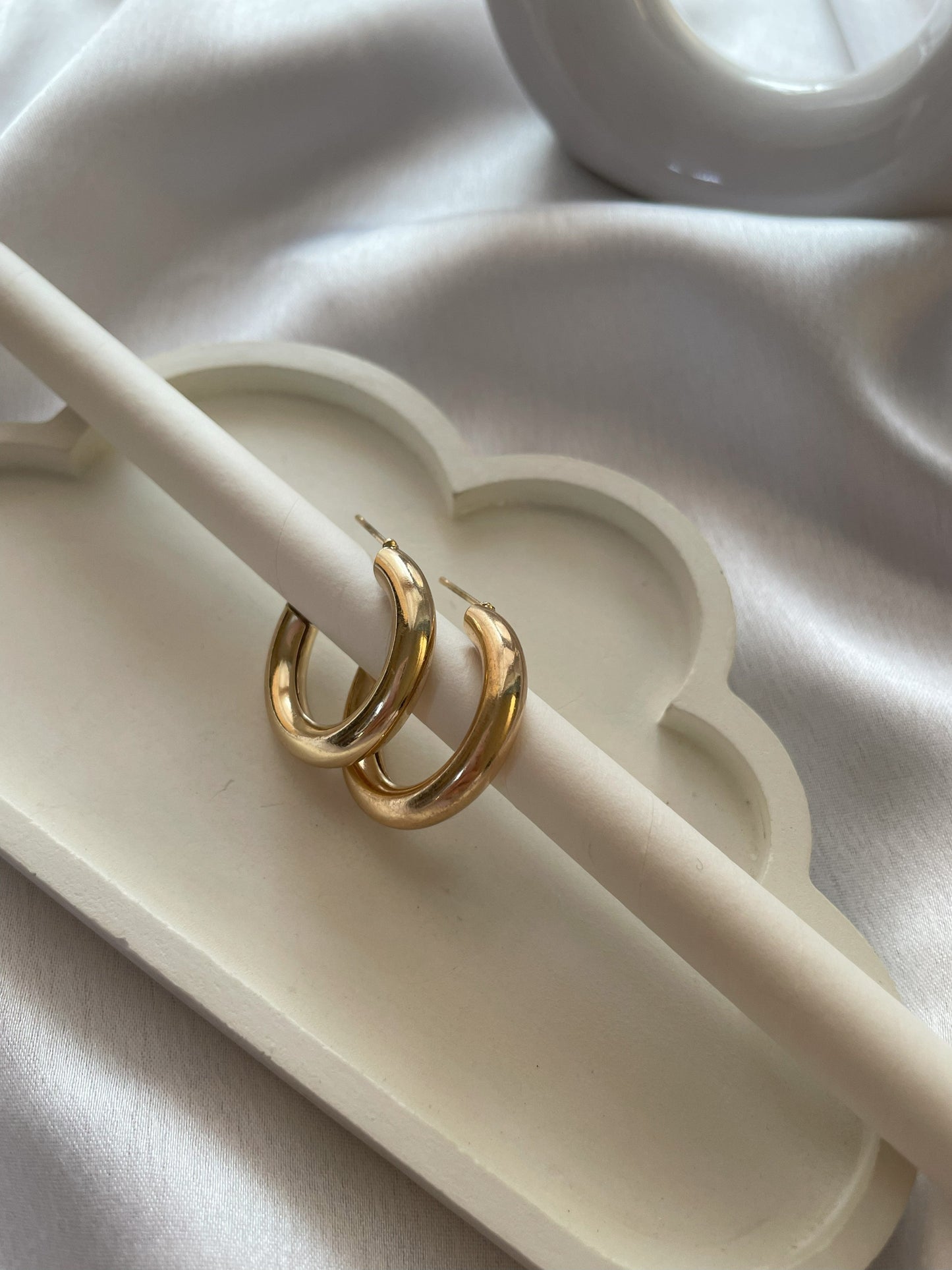 Rozy Hoops