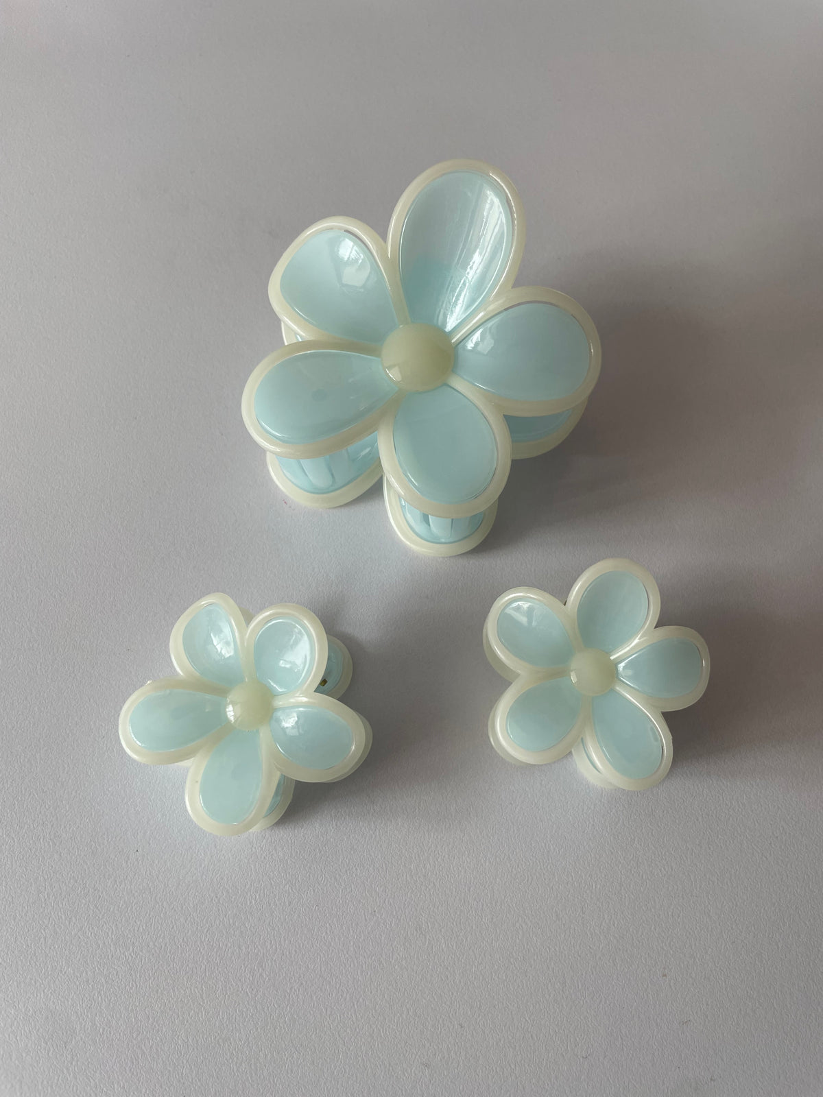 Bloom Floral Hair Claw