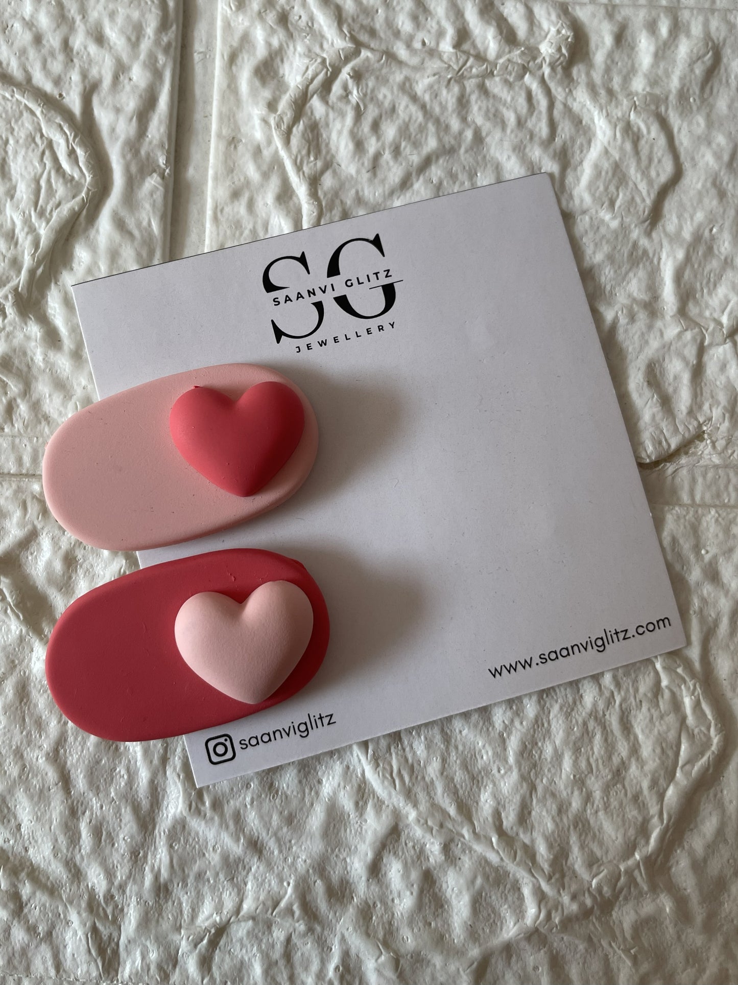 Korean Matte Alligator Pin-One Heart Shape