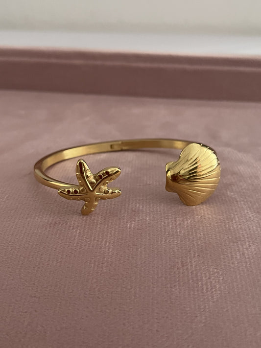 Daisy Drape Bracelet
