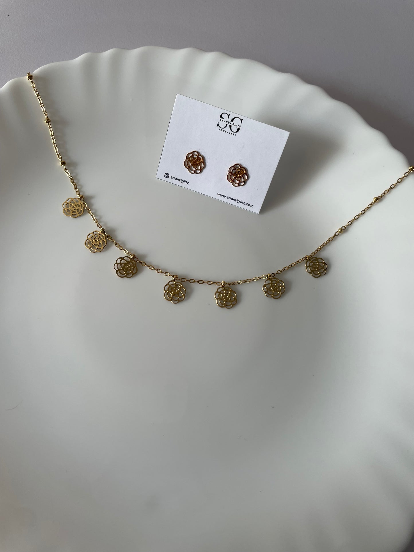 Lucky Hearts Clover Necklace & Earrings Set