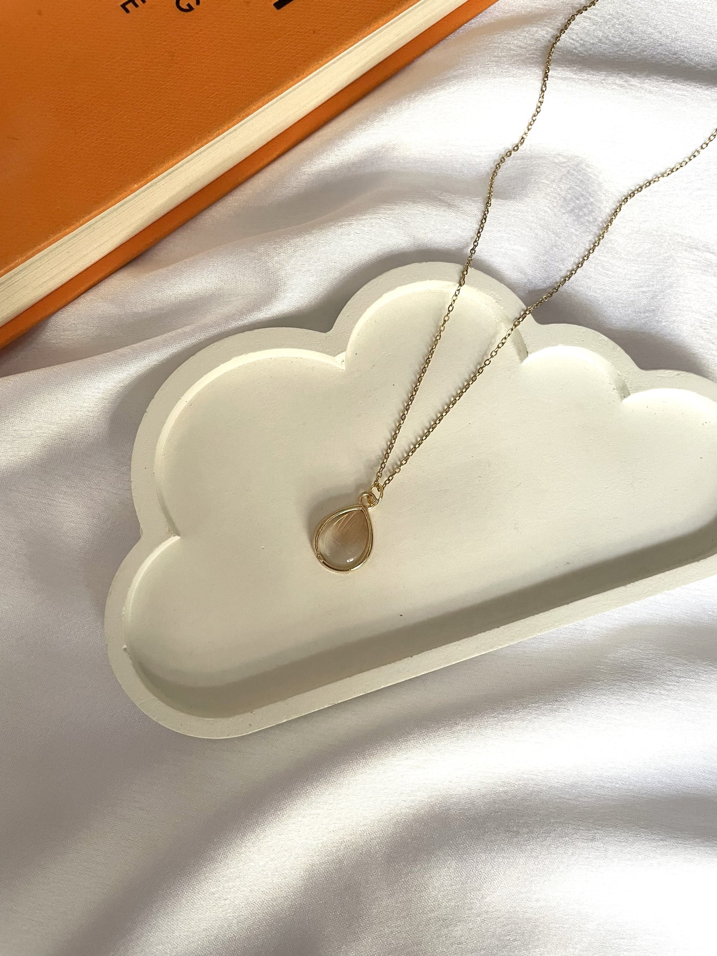 Monalisa Stone Drop Necklace