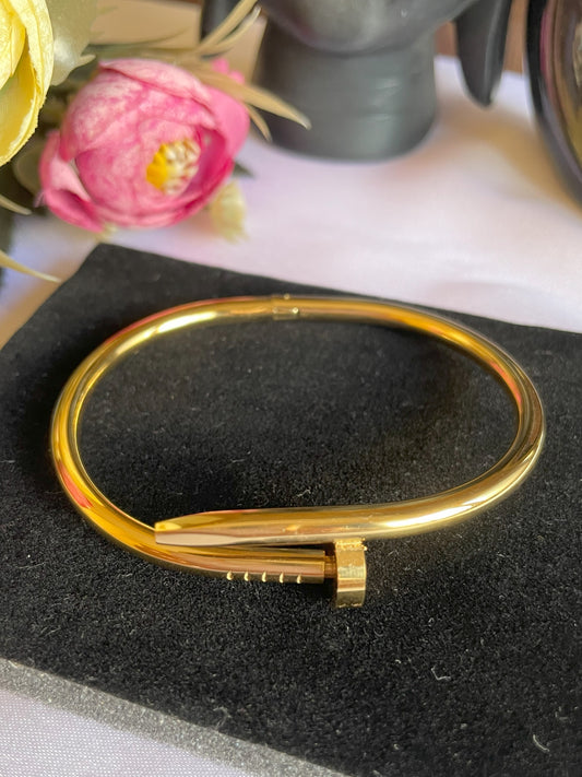 Nail Golden Bracelet