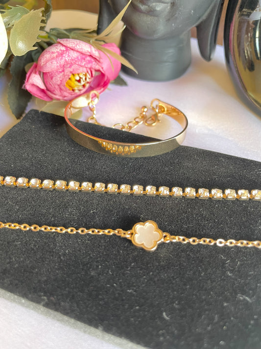 3 Pcs White Clover Bracelet
