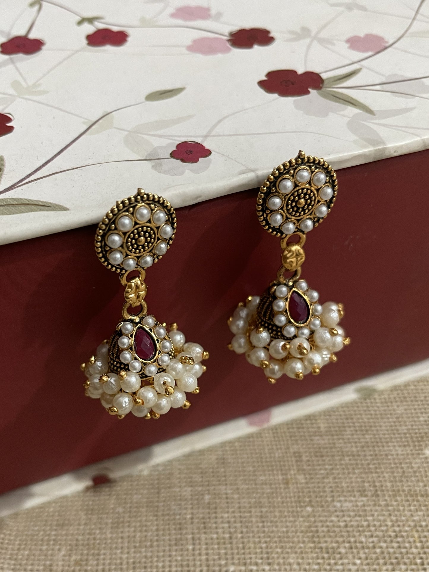 Pearl Royale Hetitage Jhumki