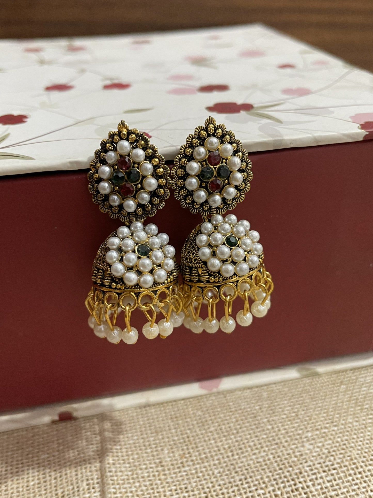 Vaidehi Pearl Temple Jhumki