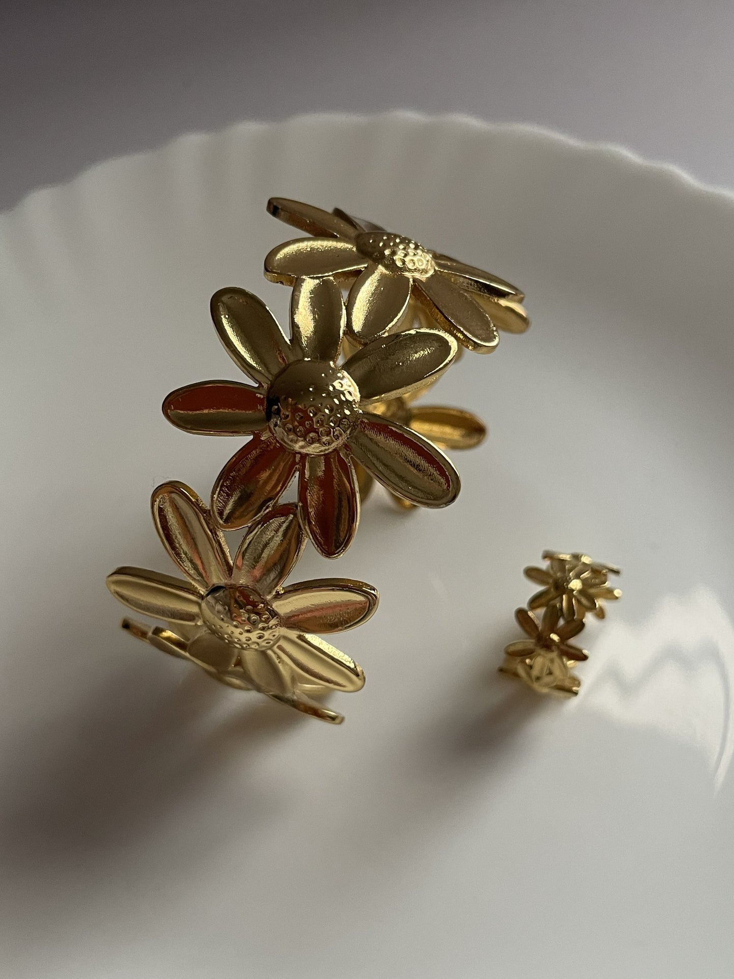 Aurelia Leaf Bracelet with Ring